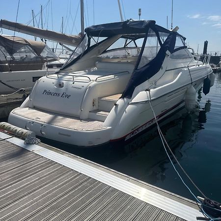 Boat Accommodation Ltd Torquay Exteriör bild