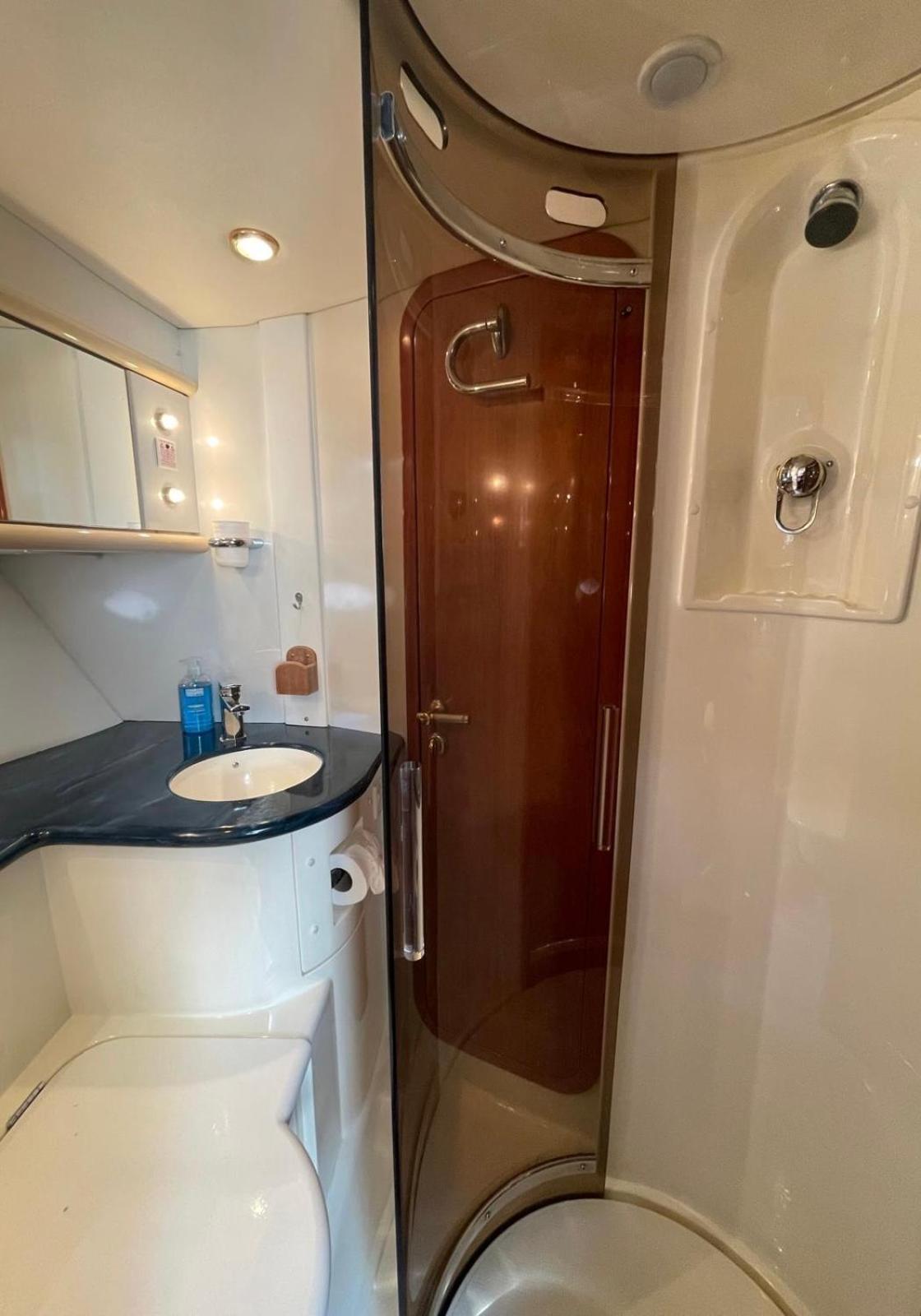 Boat Accommodation Ltd Torquay Exteriör bild