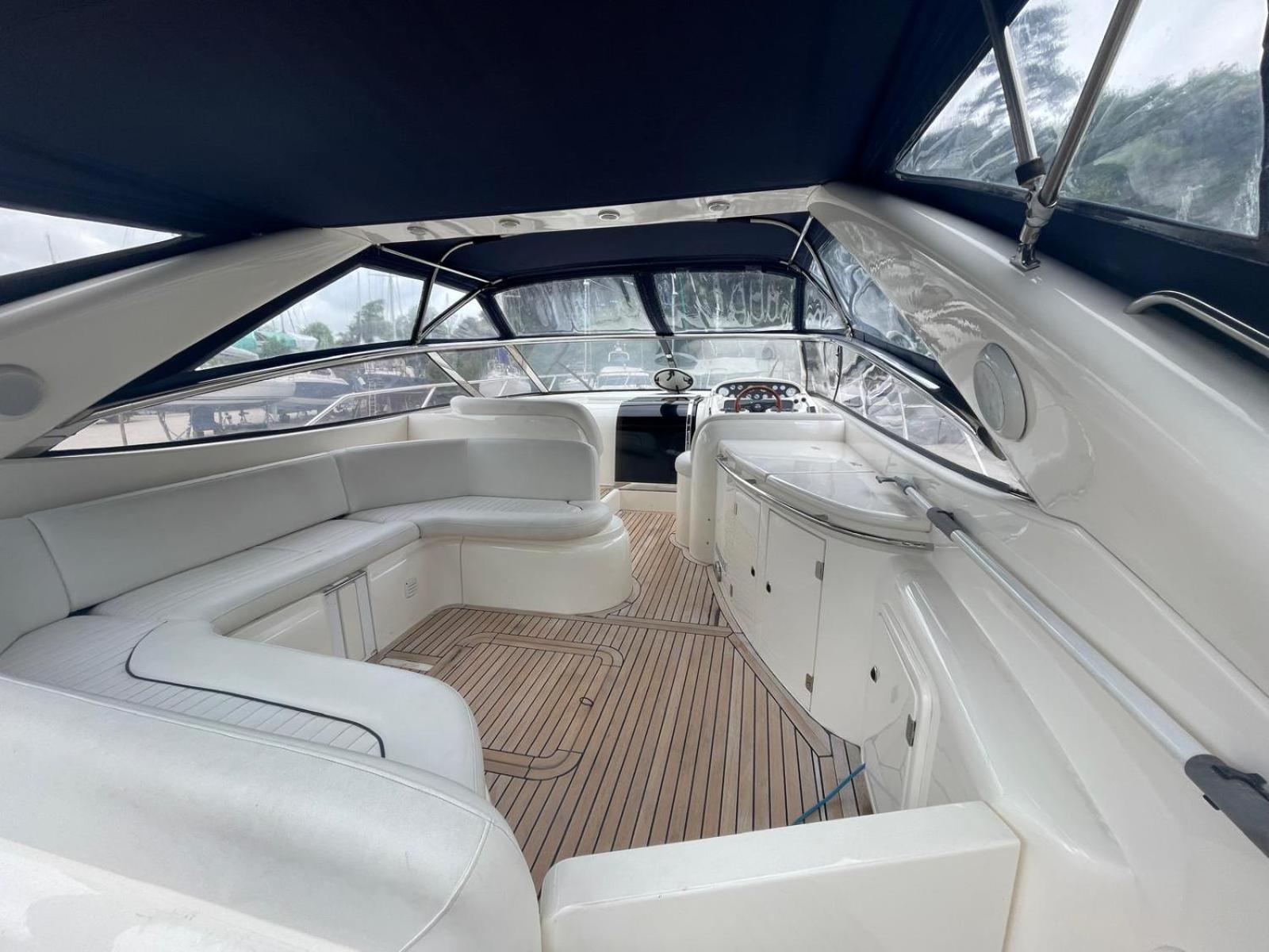 Boat Accommodation Ltd Torquay Exteriör bild