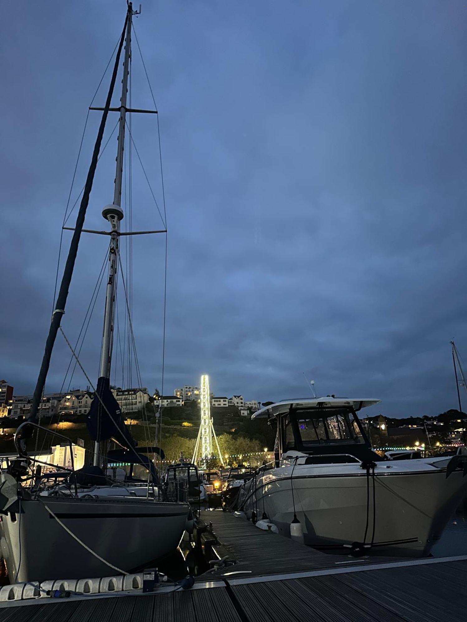 Boat Accommodation Ltd Torquay Exteriör bild