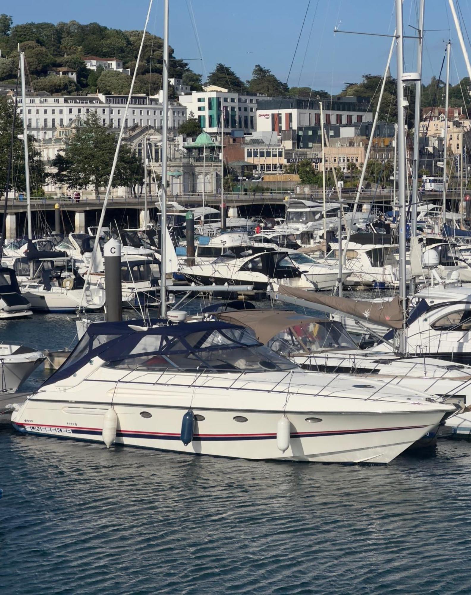 Boat Accommodation Ltd Torquay Exteriör bild